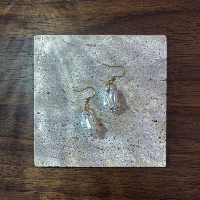 Atelier Pluton实验序号 | PL144 - 耳环/耳夹 - 玻璃 白色