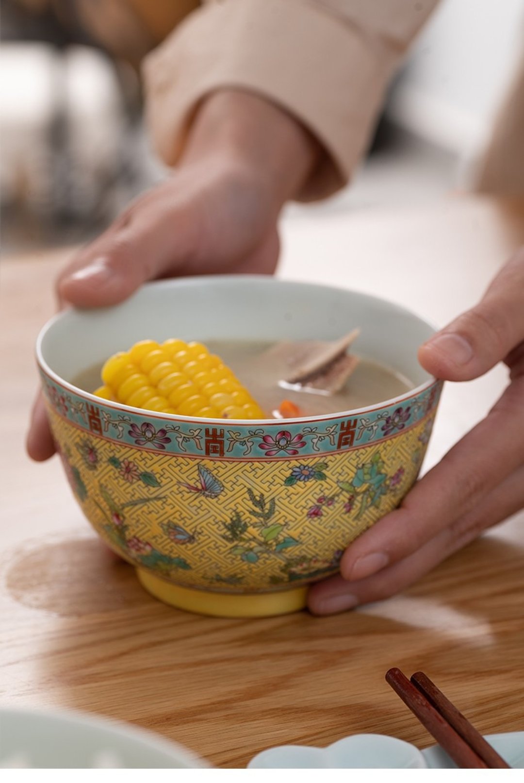 粉彩宫廷碗 帝王黄深饭碗 手作碗 中國古風典雅之作 - 碗 - 瓷 