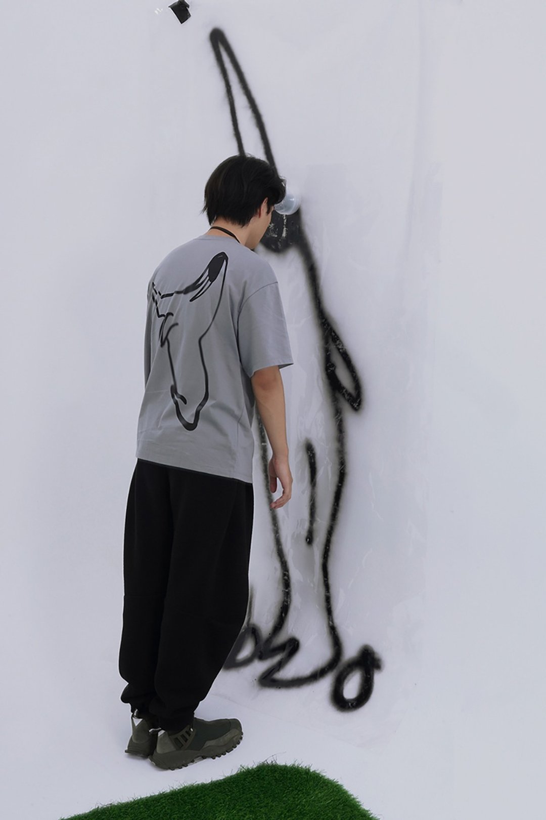 hobo无业游民联名款男女刺绣印花瑞士良好棉花T恤 - 中性连帽卫衣/T 恤 - 棉 灰色