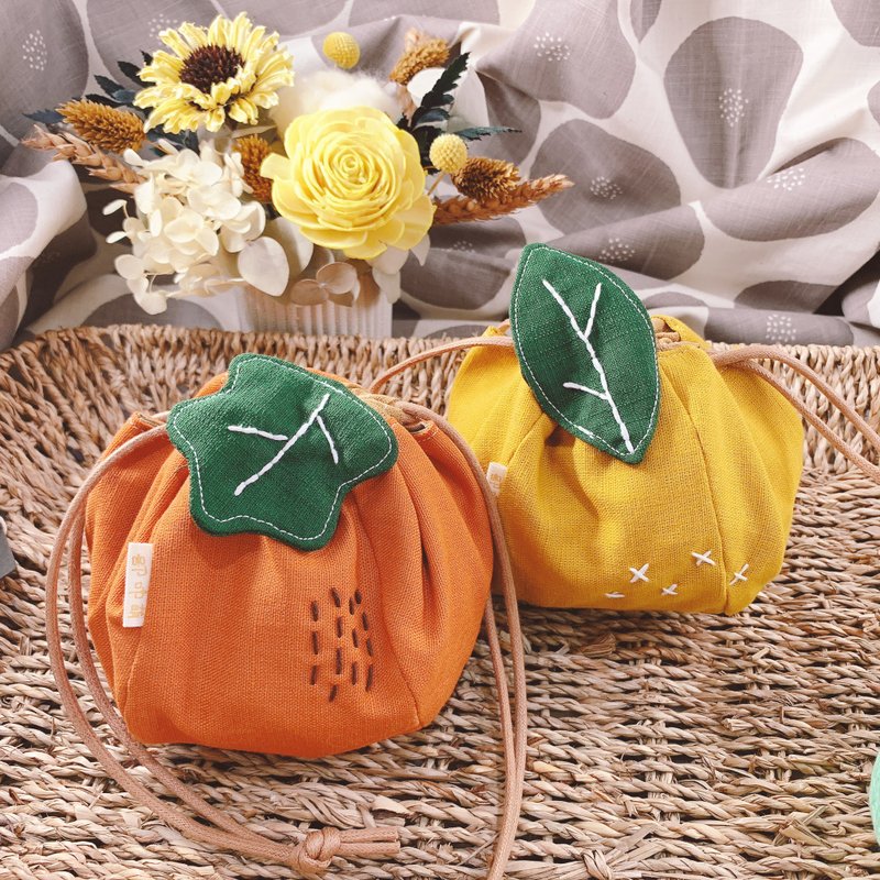 柿圆滚滚橘礼盒-宽口束口袋 - 化妆包/杂物包 - 棉．麻 橘色