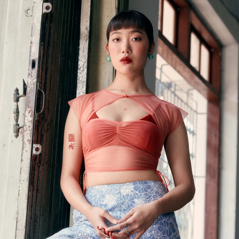 Aprilpoolday / LILY 短上衣 - 女装上衣 - 其他材质 多色