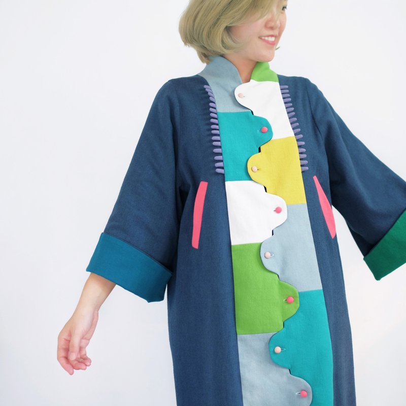 左扣右扣拼接春秋外套 / 湖水蓝 长版 - 女装休闲/机能外套 - 棉．麻 蓝色