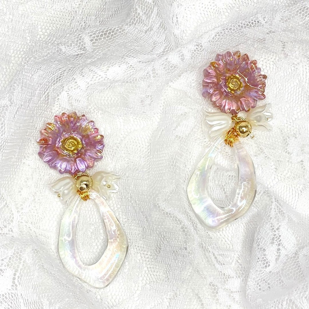 天使之花 耳环 耳钉 花朵 欧若拉 紫色 夸张设计 珍珠 - 耳环/耳夹 - 树脂 紫色