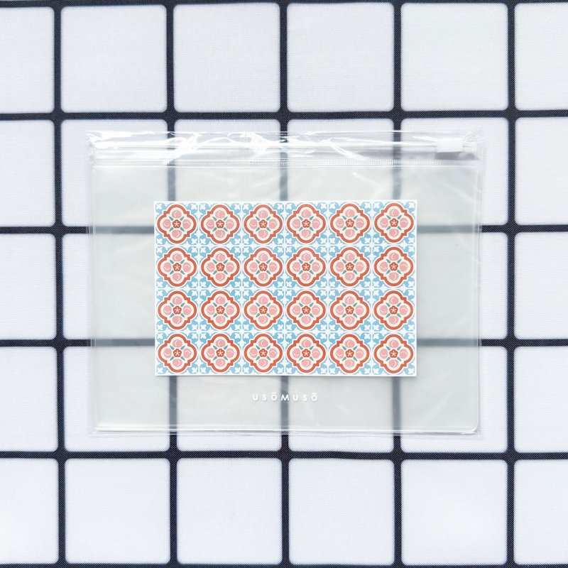 PVC 透明收纳包 桃 × 梅 - 化妆包/杂物包 - 塑料 蓝色