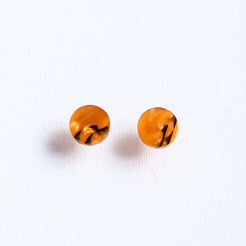 大艺术家-压克力圆型耳钉(牛奶糖) - 耳环/耳夹 - 不锈钢 咖啡色