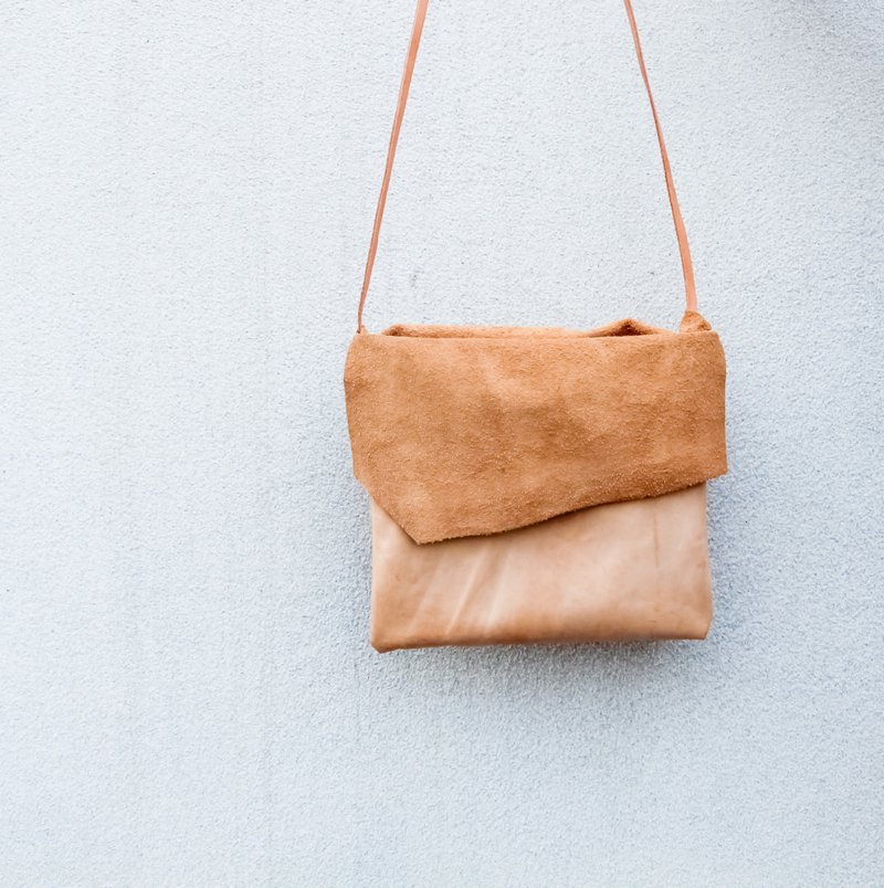 阿飙：手工皮革 肩背 斜背包 - 侧背包/斜挎包 - 真皮 咖啡色