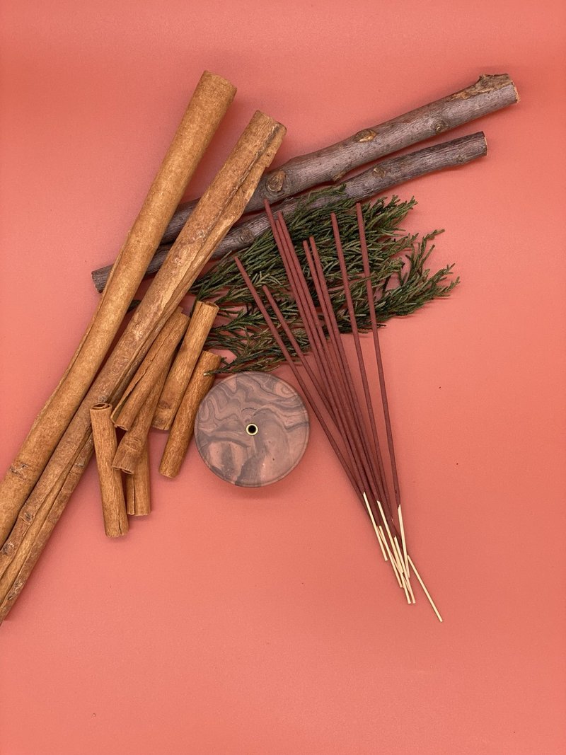 PYBC经典线香 - BRICK LANE NO.9388 (PYBC.LIFE) - 香薰/精油/线香 - 精油 红色