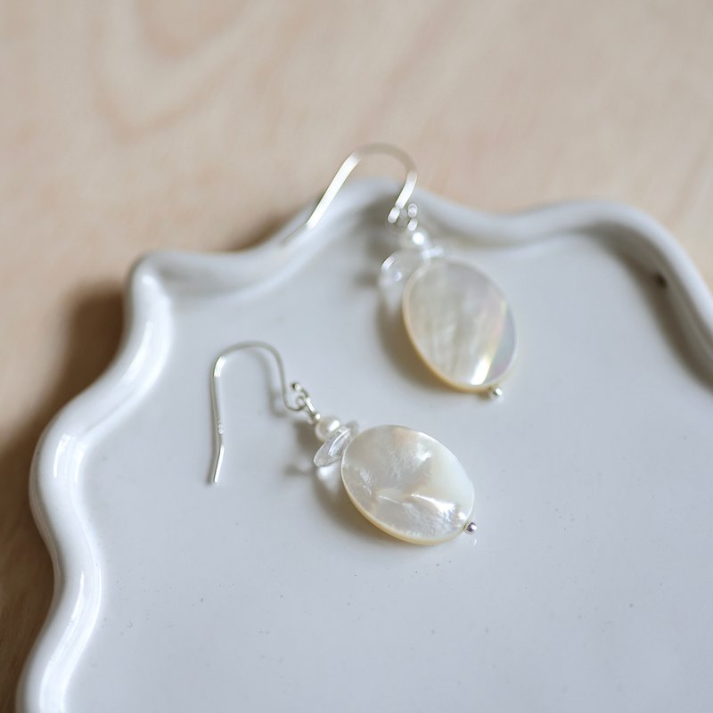 舞伎珍珠母贝纯银耳环　可改耳夹 - 耳环/耳夹 - 贝壳 白色