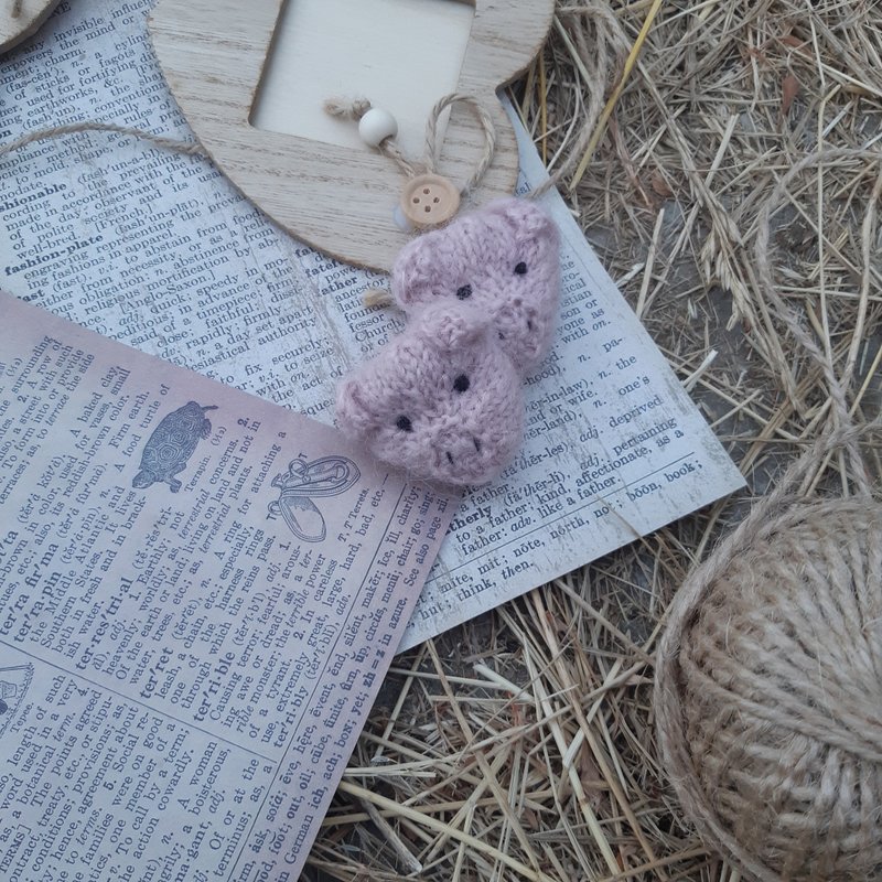 Small pig knitting pattern. Piggy toy tutorial. - 编织/刺绣/羊毛毡/裁缝 - 其他材质 