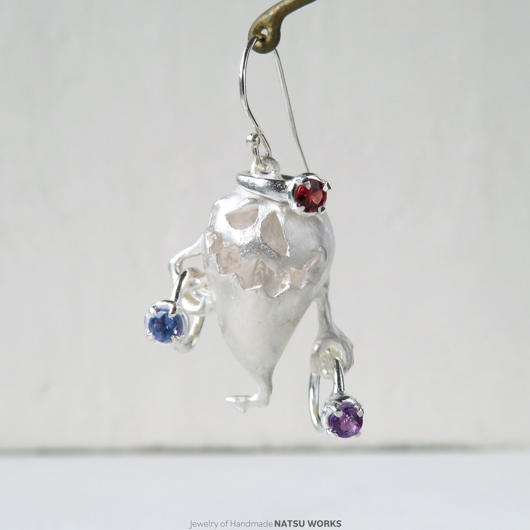 幽灵耳环 / Gem and Ghost Earring 2025 万圣节 戒指 2 - 耳环/耳夹 - 宝石 多色
