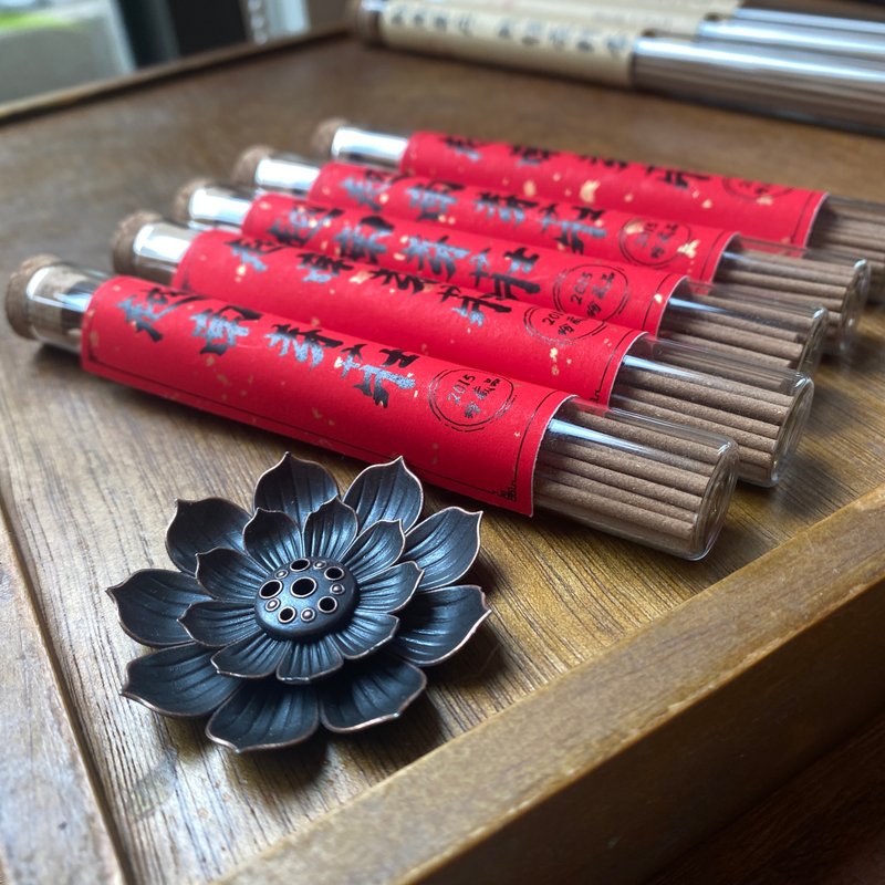 越南芽庄 沉香线香(小) 含莲花底座-安神助眠、净化空间、舒缓 - 其他 - 浓缩/萃取物 