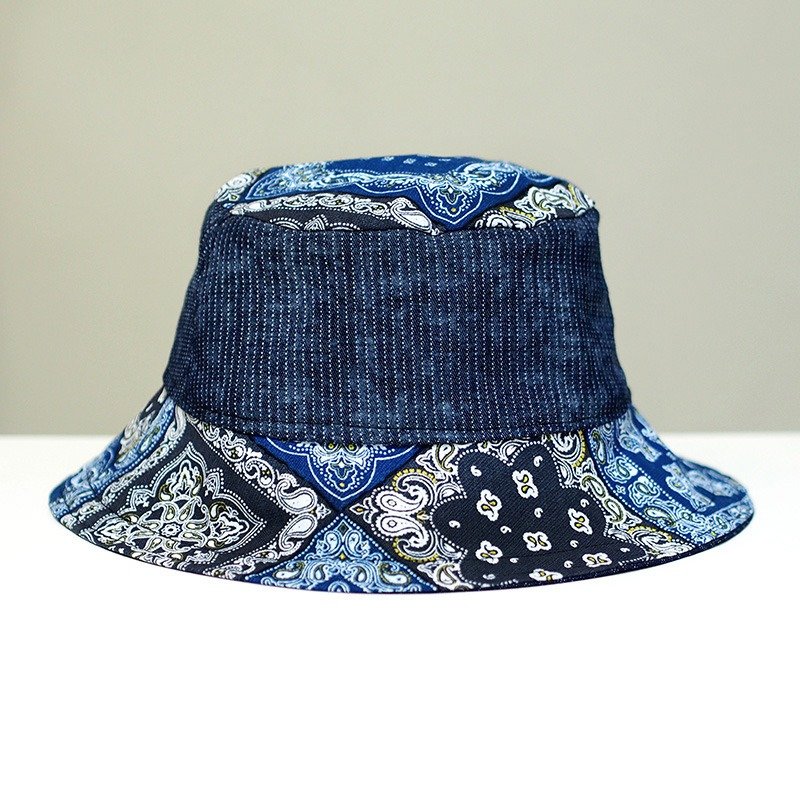 小牛村 Calf Village 手工双面帽 男女 挺版渔夫帽 {蓝调异视觉} 蓝黑【H-34】 - 帽子 - 棉．麻 蓝色