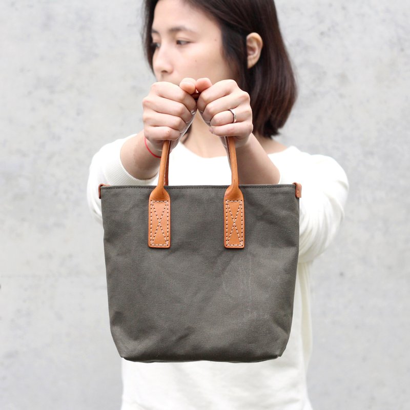 随身小包 tote / 手提包 / 日本帆布 -  橄榄绿 - 手拿包 - 棉．麻 绿色