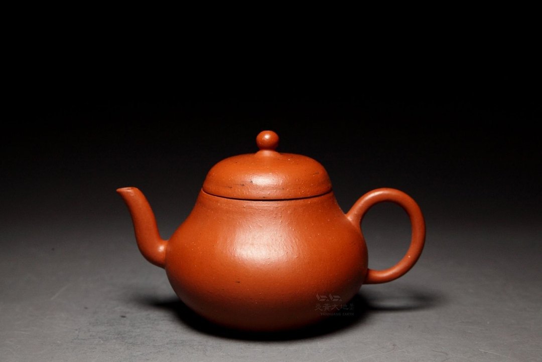 【孟臣款朱泥26】龙山堂 古法纯手工 摹古系列 小煤窑老朱泥115c - 茶具/茶杯 - 陶 红色