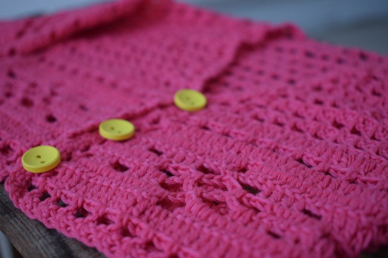 Pink girl cardigan, organic baby sweater, colorful clothing, eco friendly  - 童装上衣 - 棉．麻 粉红色