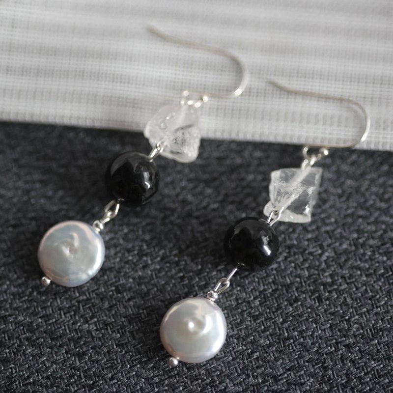 黒莓不规则水晶纯银耳环 可改耳夹 - 耳环/耳夹 - 半宝石 黑色