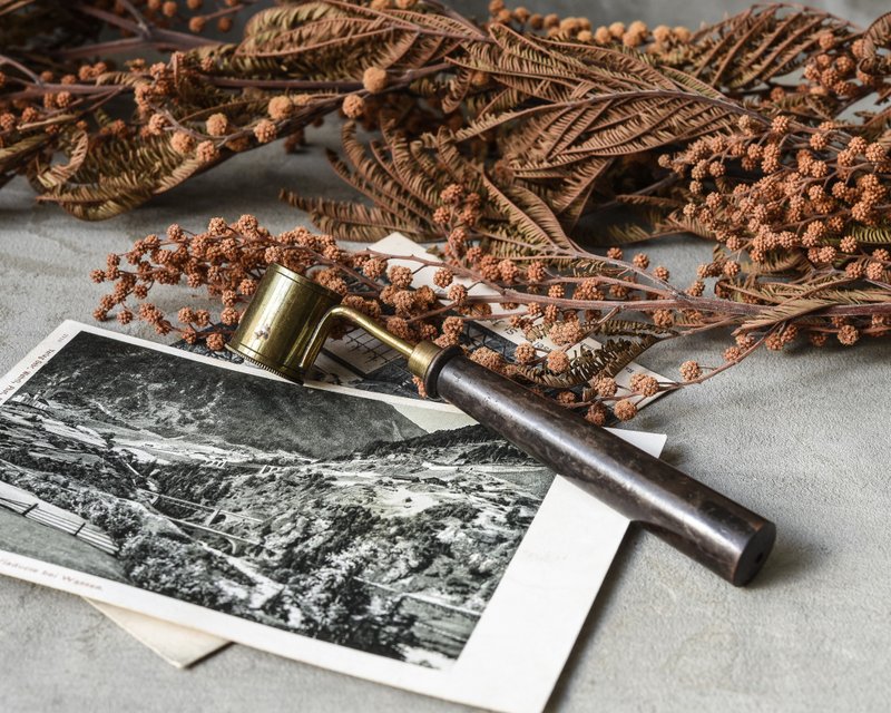 法国老件 金属细脖木柄古董计量勺 实验调整型粉末计量勺 - 摆饰 - 其他金属 