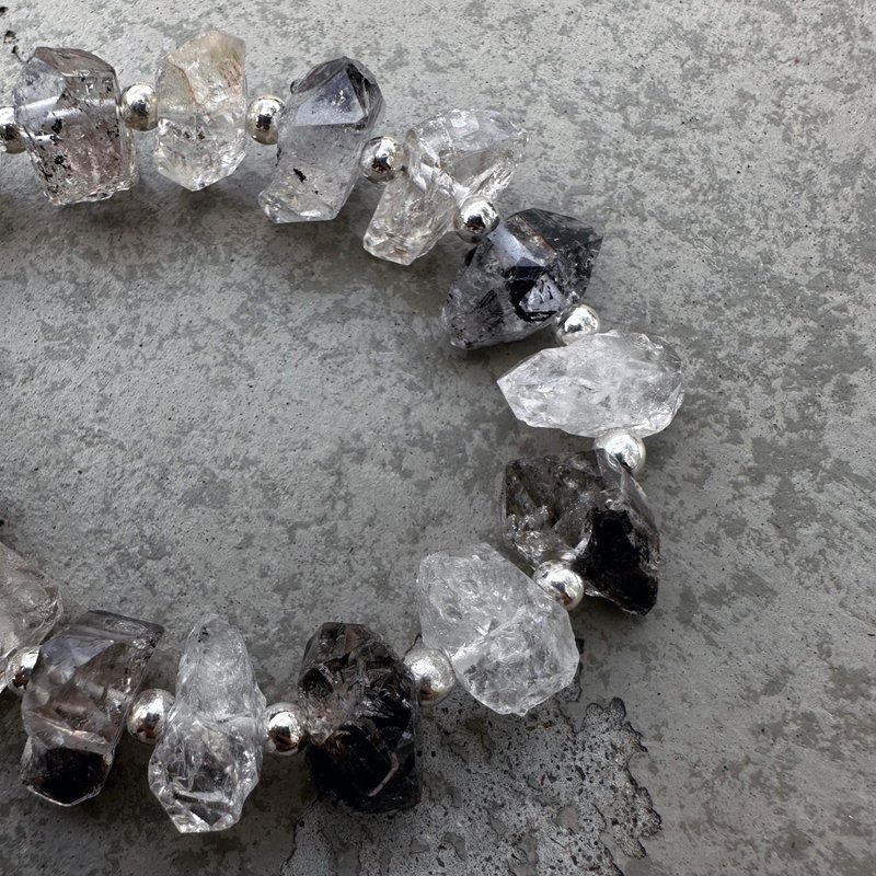 黑x白 闪灵钻 | Herkimer Diamond 10-12mm 'Healing' Bracelet - 手链/手环 - 水晶 银色