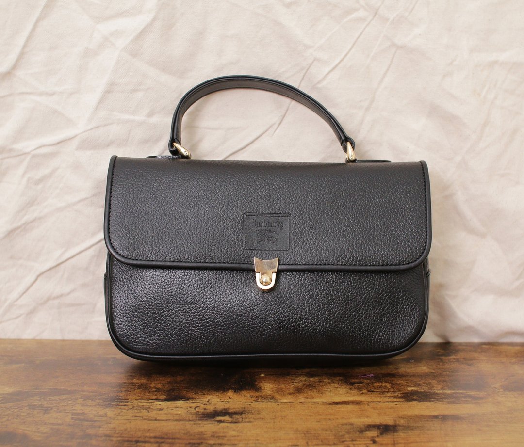 Back to Green:: 经典复古Burberry by-02 vintage bag - 侧背包/斜挎包 - 真皮 