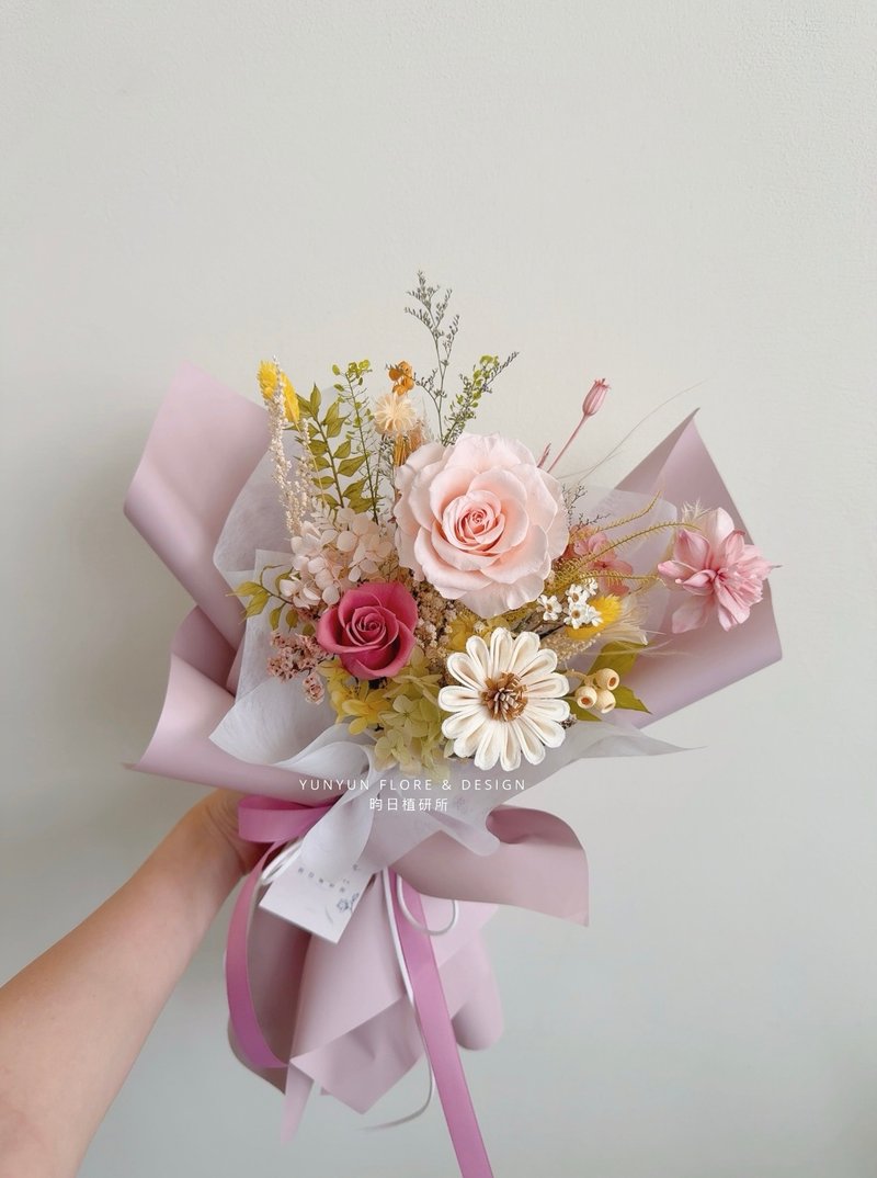 YUNYUN【热销款】不凋花&干燥花 花束/ M尺寸 - 干燥花/捧花 - 植物．花 粉红色