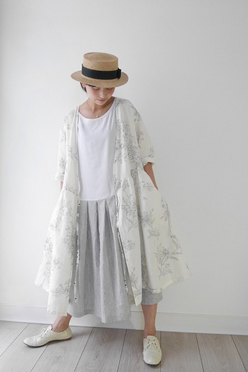 手作白色印花薄亚麻前交叉绑带七分袖罩衫洋装 - 洋装/连衣裙 - 棉．麻 白色