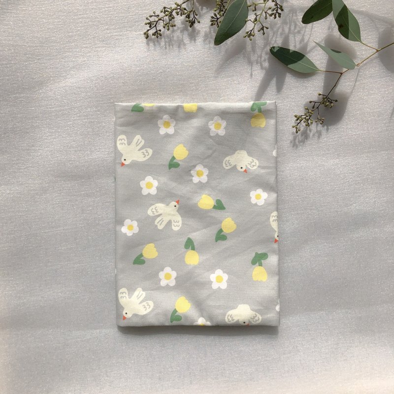 【雪花梨】郁金香花园 书衣/ 可调整书衣/ 手帐书衣/ 定制化书 - 其他 - 棉．麻 多色