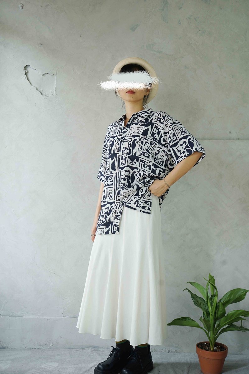 寻宝古着-蓝白配色新艺术印花中性宽松复古衬衫 - 女装衬衫 - 聚酯纤维 蓝色