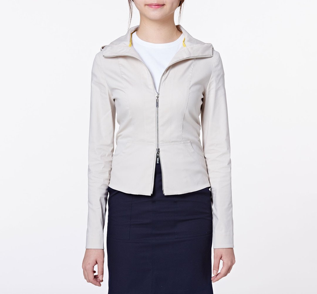 【出清品】防泼水连帽弹性修身夹克外套女-卡其 - 女装休闲/机能外套 - 棉 卡其色