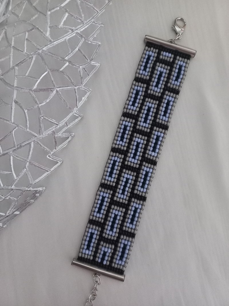 Bracelet beads geometric elements handmade jewelry - 手链/手环 - 琉璃 多色