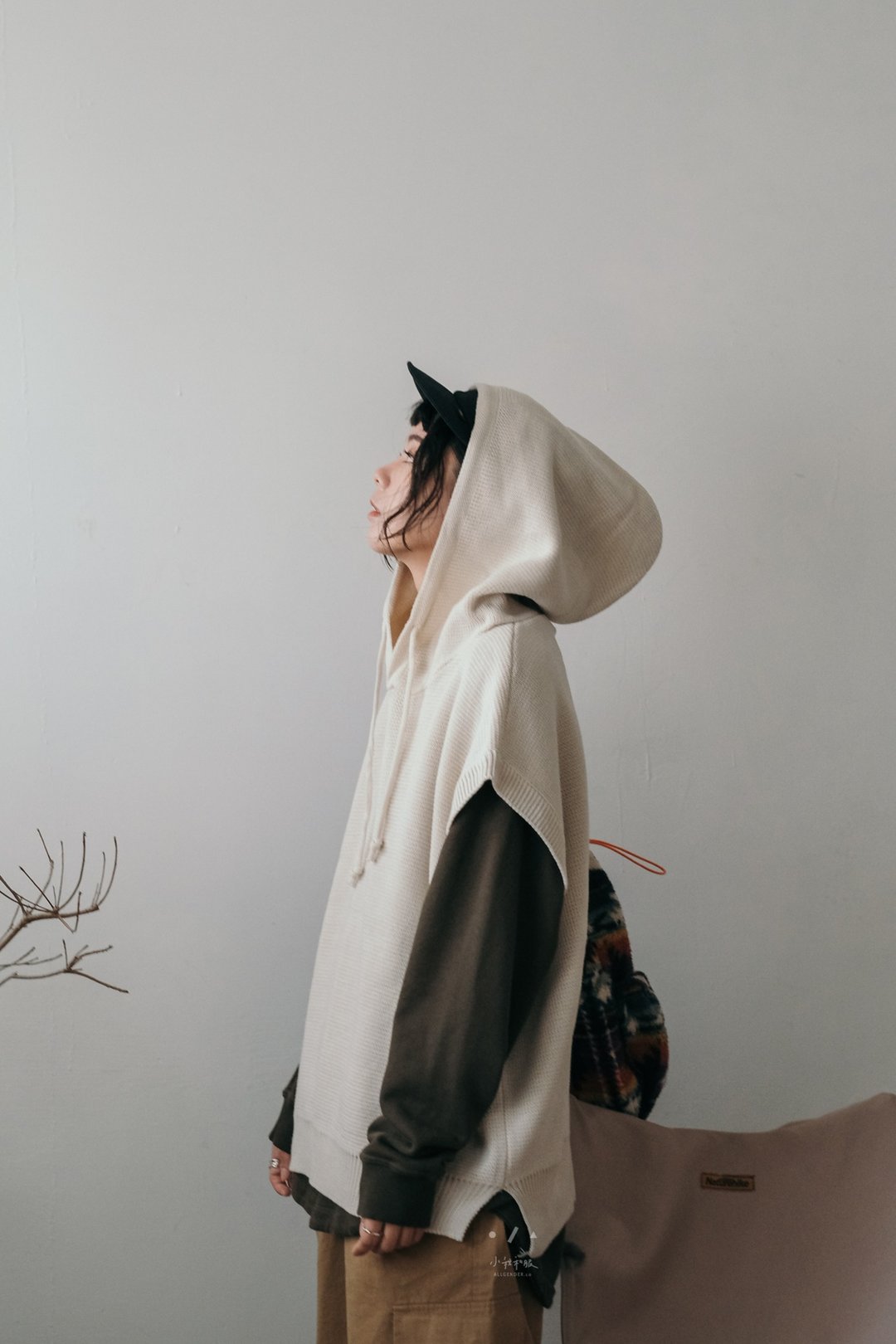 BIG BABY针织连帽背心 中性宽松层次穿搭 - 2色 - BABY米 - 女装背心 - 其他人造纤维 白色