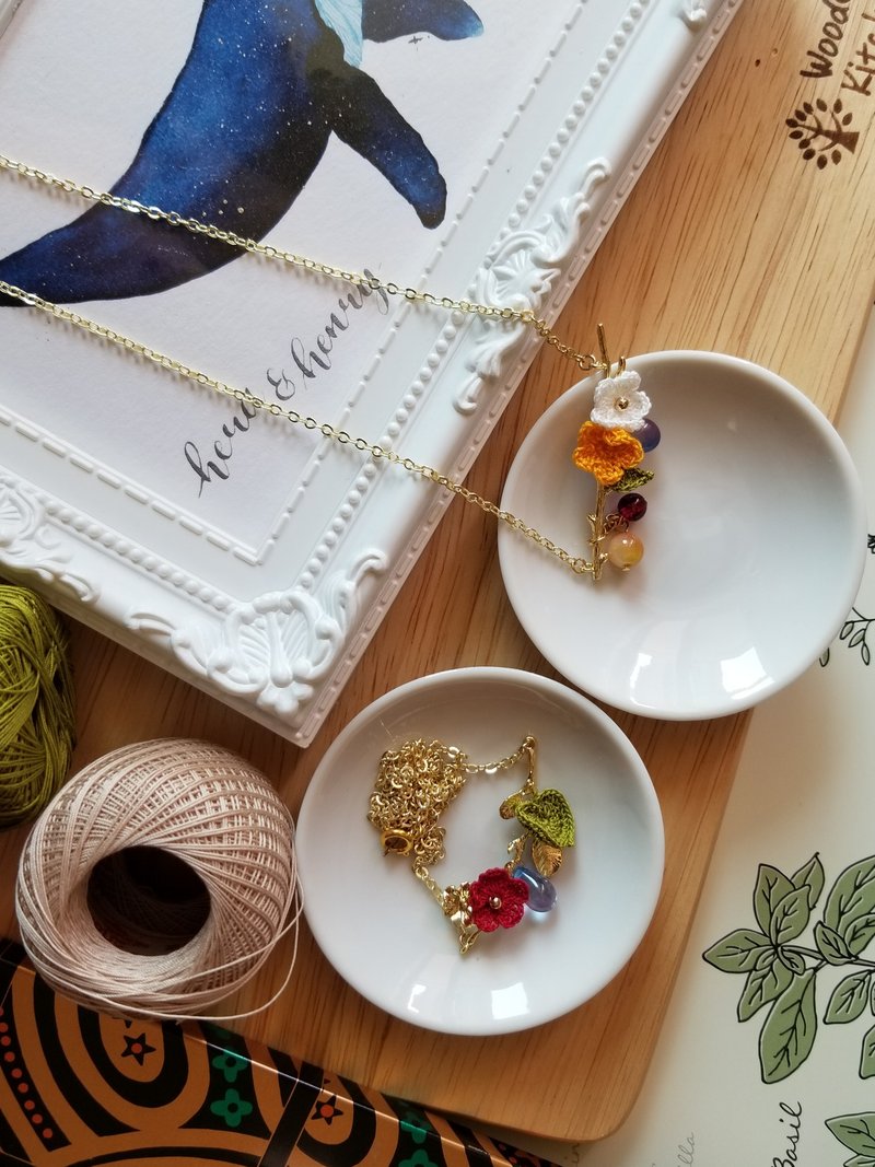 小小钩花饰物系列 双花与果枝 - 项链 - 铜/黄铜 橘色