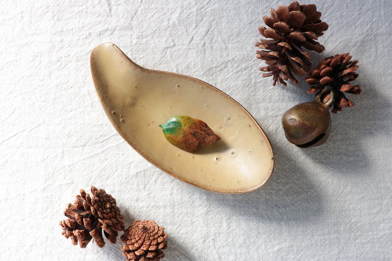 苍枯胸针 - 胸针 - 木头 咖啡色