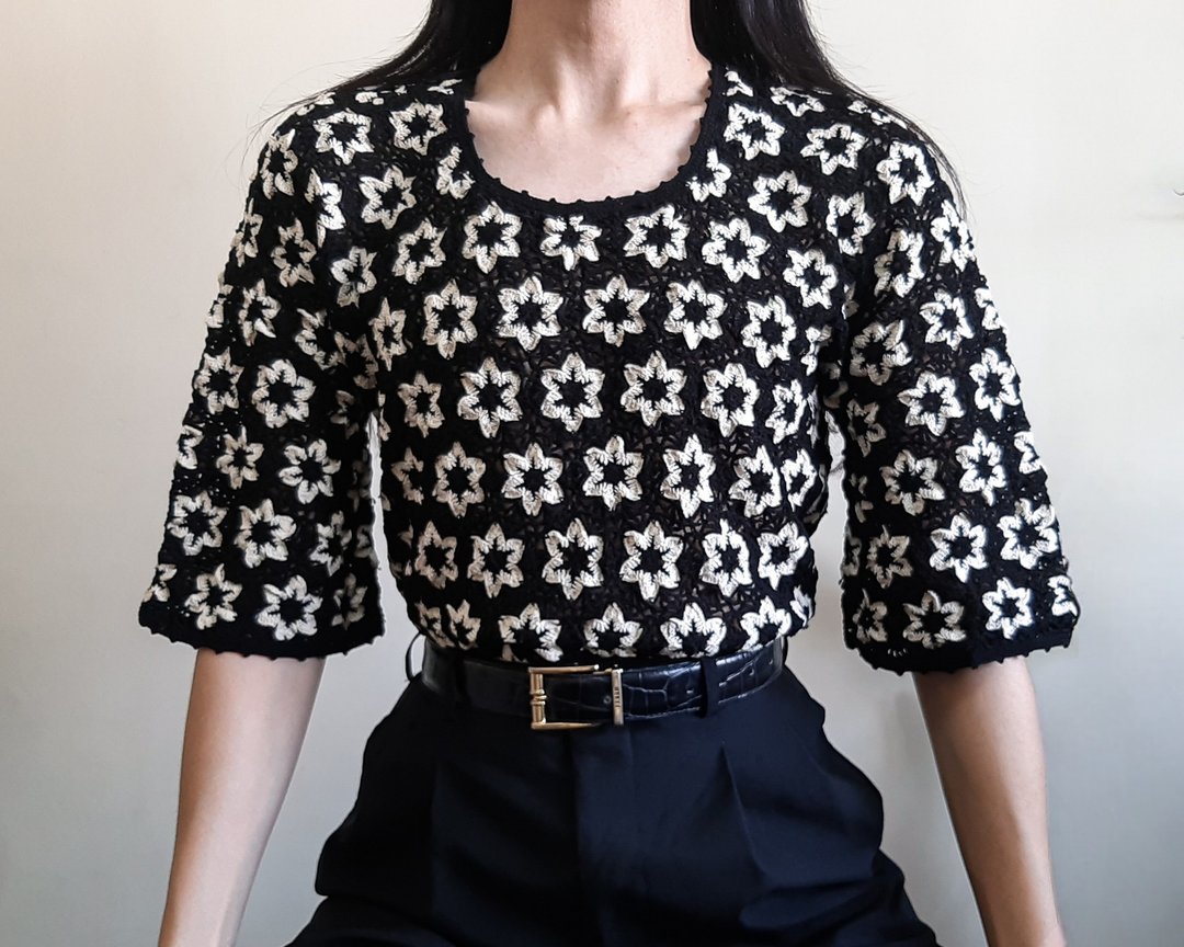 70年代复古手工钩编花朵上衣 黑色米色针织衫 50年代风格 中号 - 女装针织衫/毛衣 - 棉 黑色