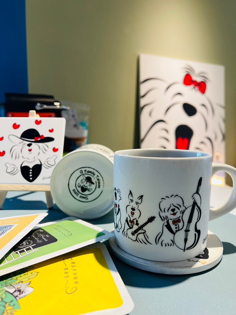 Q Family 乐团 新骨瓷马克杯 - 咖啡杯/马克杯 - 陶 白色