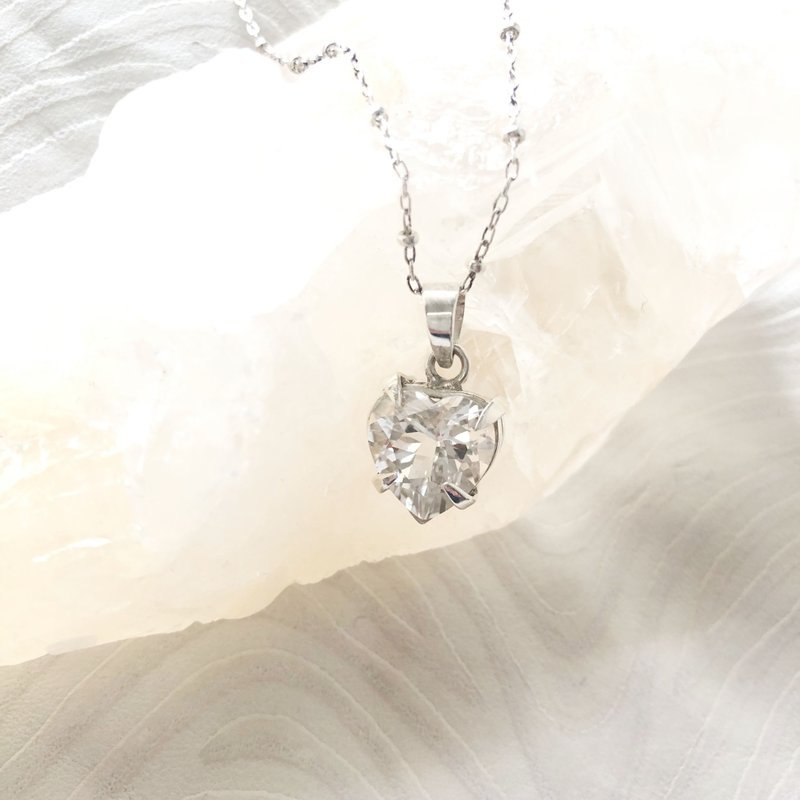 坠饰 透明爱心〈Transparent Heart〉★疗愈系列 - 项链 - 宝石 透明