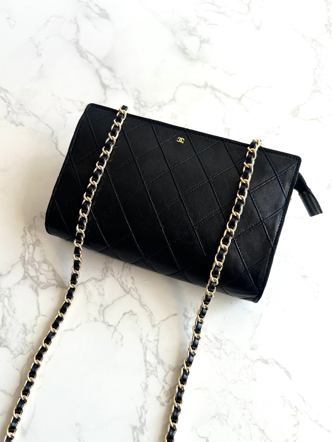 中古包 Chanel 黑金色小羊皮革斜背包 单肩包 侧背包 二手包 古董包 - 侧背包/斜挎包 - 真皮 黑色