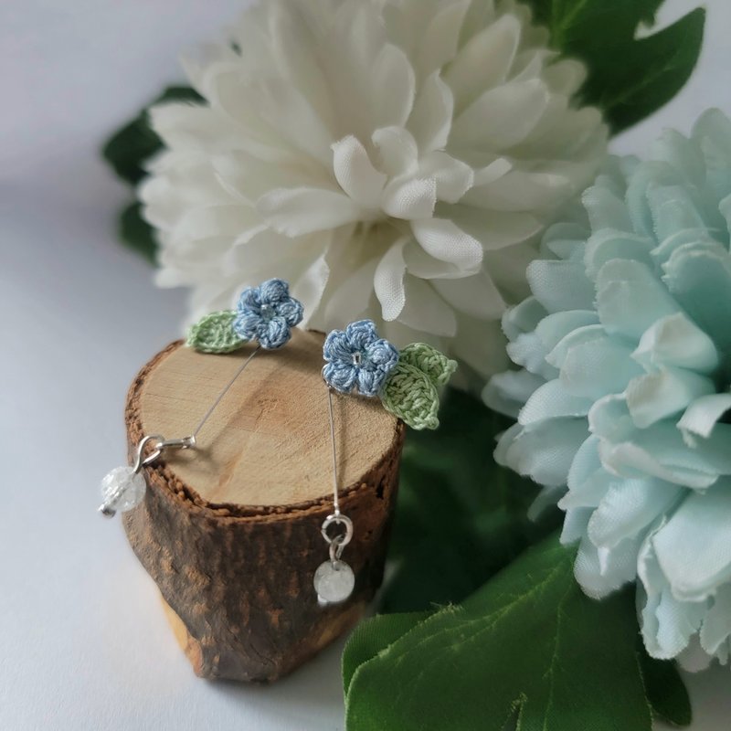 小花耳环 人手钩织 韩国制树脂耳环 - 耳环/耳夹 - 绣线 蓝色