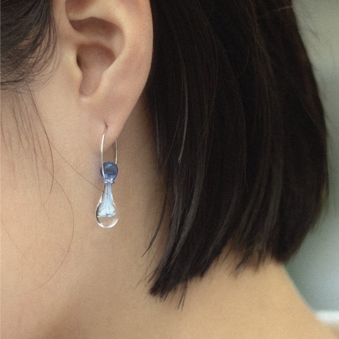 06 / sea anemone / Earring craft jewelry - 耳环/耳夹 - 玻璃 蓝色