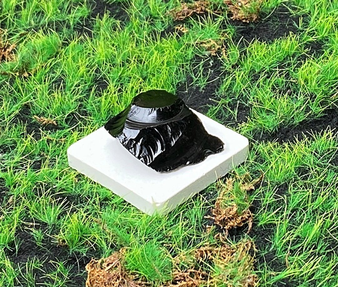 黑曜石| 天然水晶矿石| 避邪保平安 | 净化负能量 | 旅行必备 - 摆饰 - 水晶 黑色
