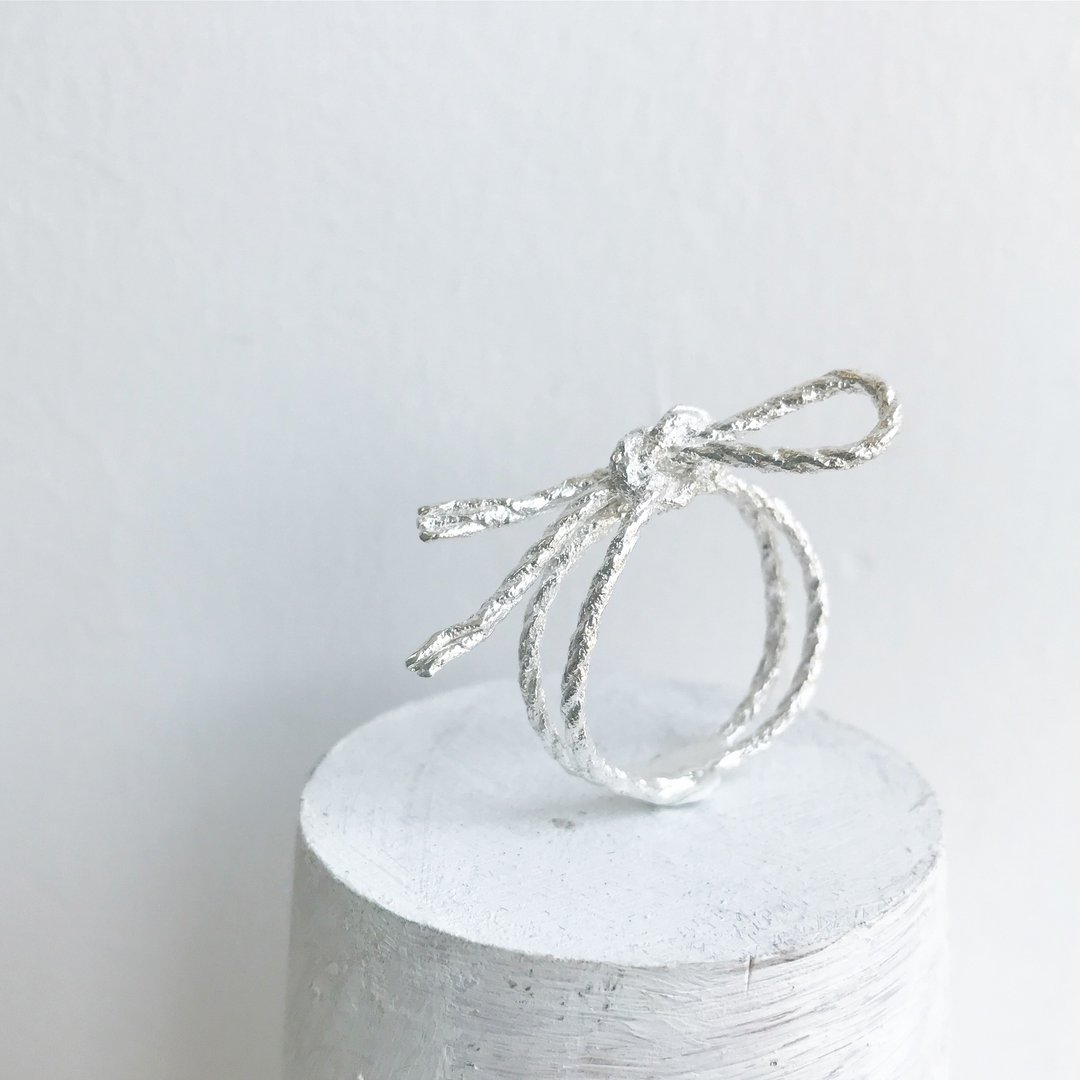 ▪ Tied up Ring ▪ 绳子系列 纯银戒指 ▪ - 戒指 - 纸 白色