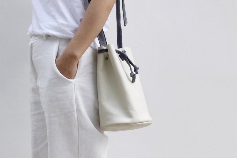 sobag手工皮包真皮白色斜挎水桶包 侧背斜背包 迷你女生小包 - 侧背包/斜挎包 - 真皮 