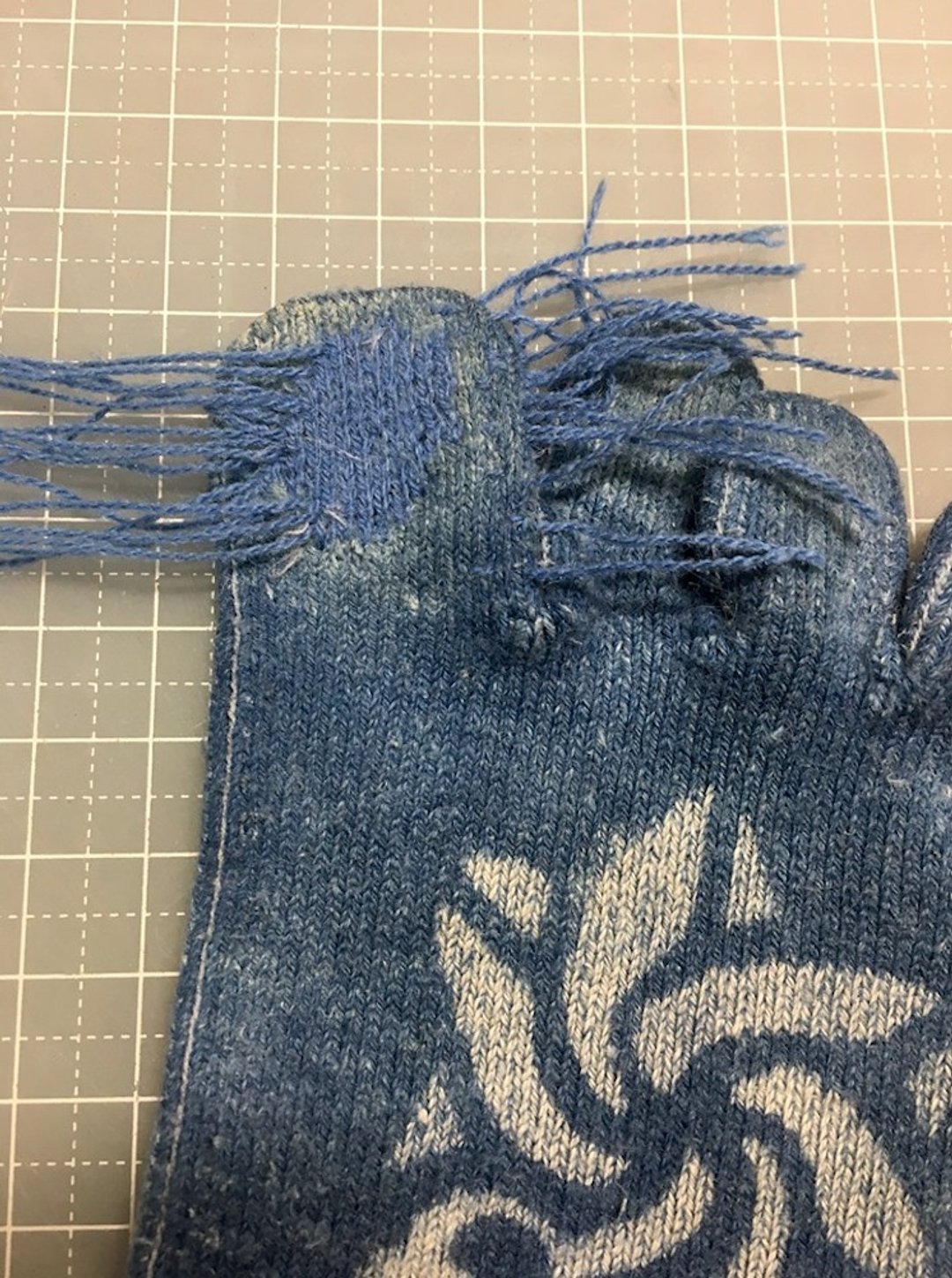 。工厂里的教室。针织衣破洞修补。新北市上课。 - 编织/羊毛毡/布艺 - 其他材质 