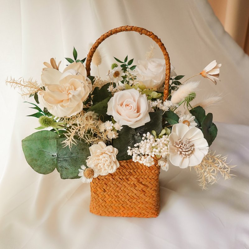 藤编竹篮永生花-白绿色 - 干燥花/捧花 - 植物．花 白色