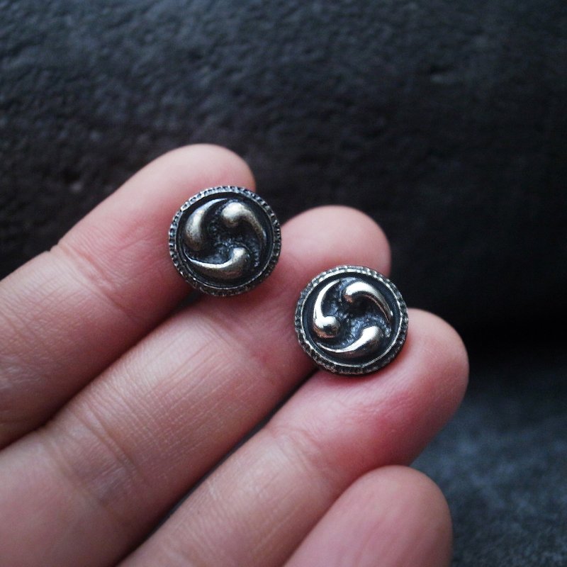 漫想日都系列【雷鸣】925纯银耳饰(单个)|日式复古 雷神 日本图腾 - 耳环/耳夹 - 纯银 