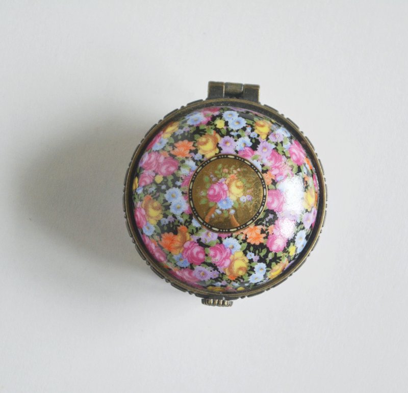 早期法国旧货 手绘碎花装饰小盒 - 摆饰 - 瓷 多色