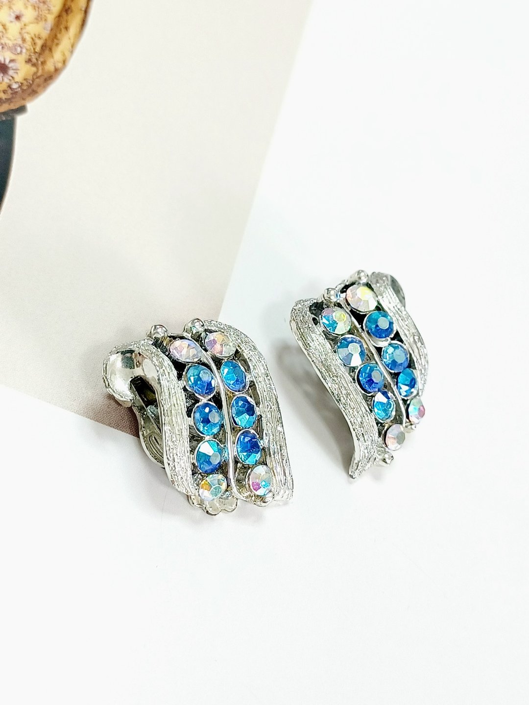 vintage jewelry  古典双音符莱茵钻 夹式耳环 - 耳环/耳夹 - 其他金属 