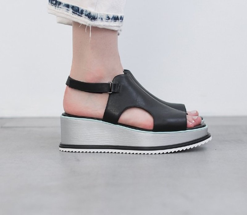 几何镂空结构 休闲风厚底凉鞋 黑 - 女款休闲鞋 - 真皮 黑色