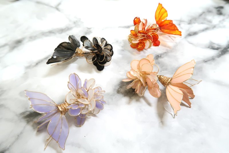 Miss Paranoid 偏执狂小姐 胖金鱼花球 四色 树脂耳环 925银/钢针 - 耳环/耳夹 - 其他材质 多色