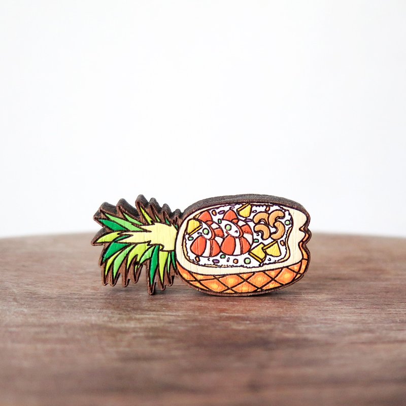 Wooden brooch pineapple fried rice - 胸针 - 木头 黄色