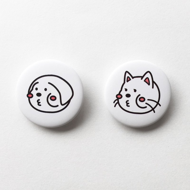 cheeky cheeky buddy 厚面子 猫猫狗狗 徽章 / 别针 (两个入) - 徽章/别针 - 塑料 白色